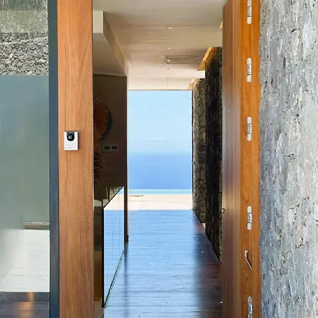 Kailani * Costa Adeje (Tenerife)