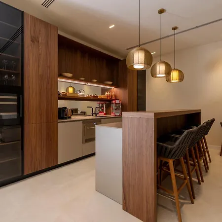 Kailani Costa Adeje (Tenerife)