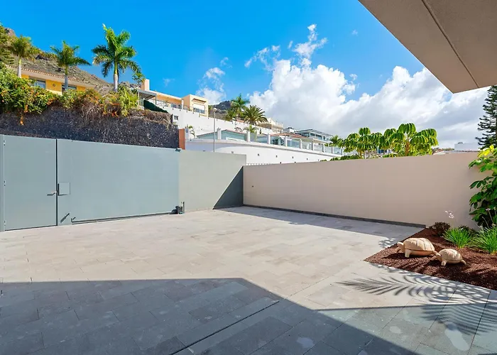 Kailani Costa Adeje (Tenerife)